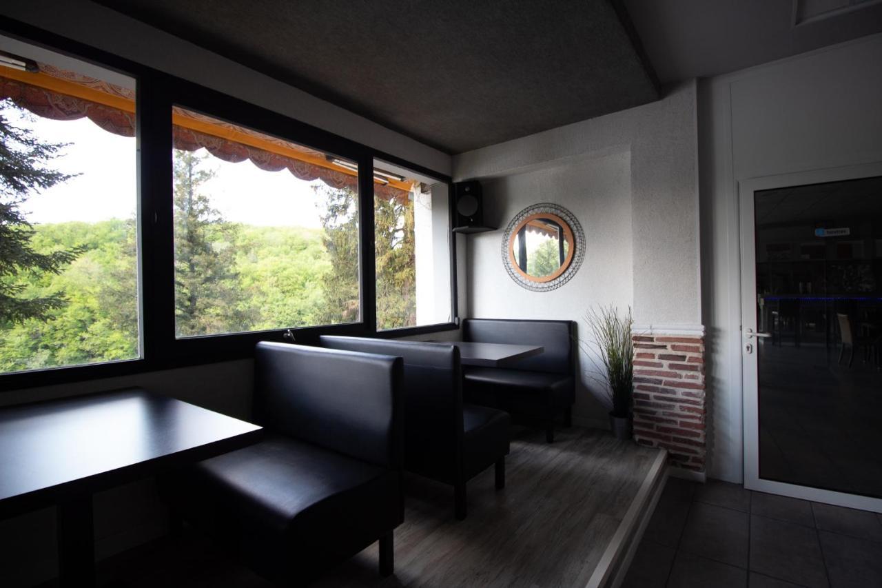 Le Chalet Du Lac Le Chatenet-en-Dognon Exterior foto